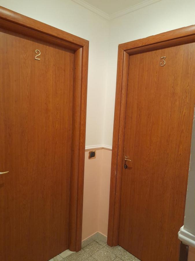 Incantoromano Guest House Bagian luar foto