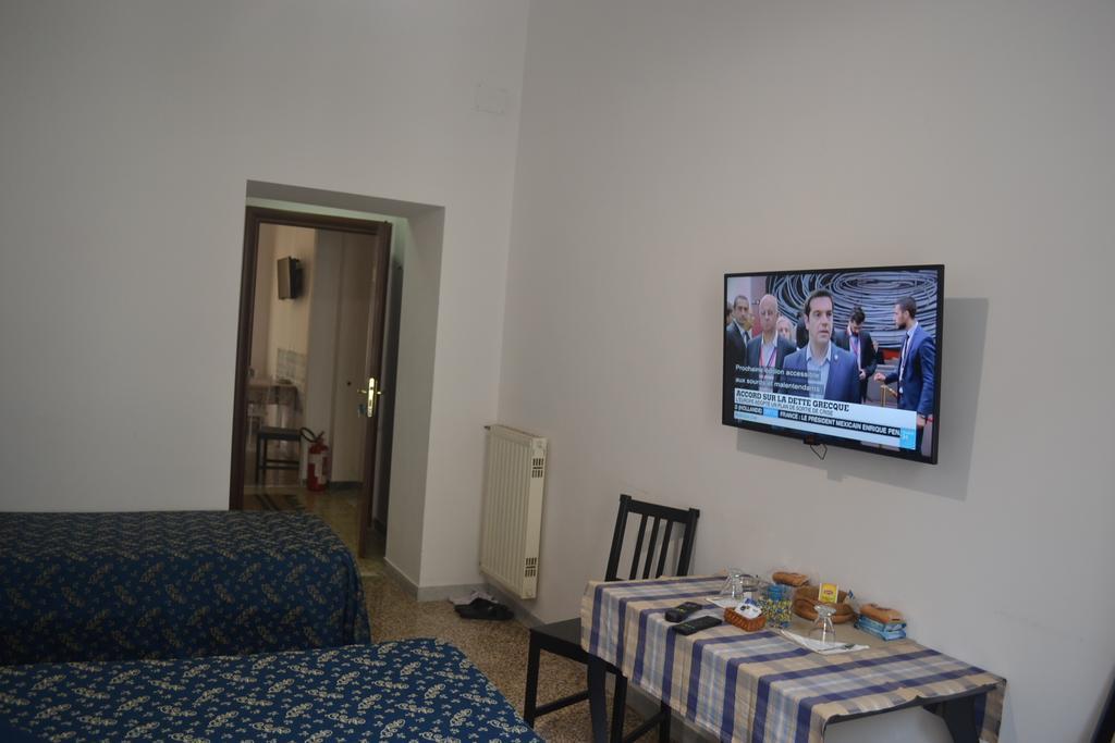 Incantoromano Guest House Bagian luar foto