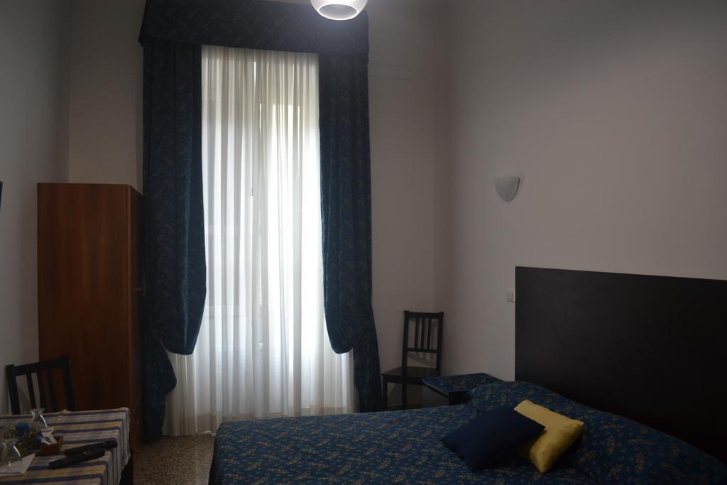 Incantoromano Guest House Bagian luar foto