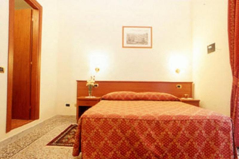Incantoromano Guest House Bagian luar foto